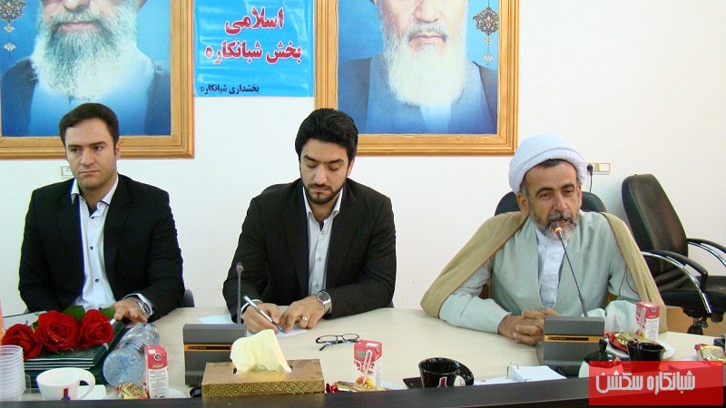 http://s4.picofile.com/file/8185687884/DSC03529_800x600_.jpg