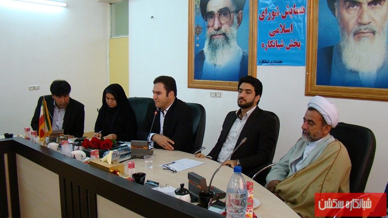 http://s4.picofile.com/file/8185688076/DSC03541_800x600_.jpg