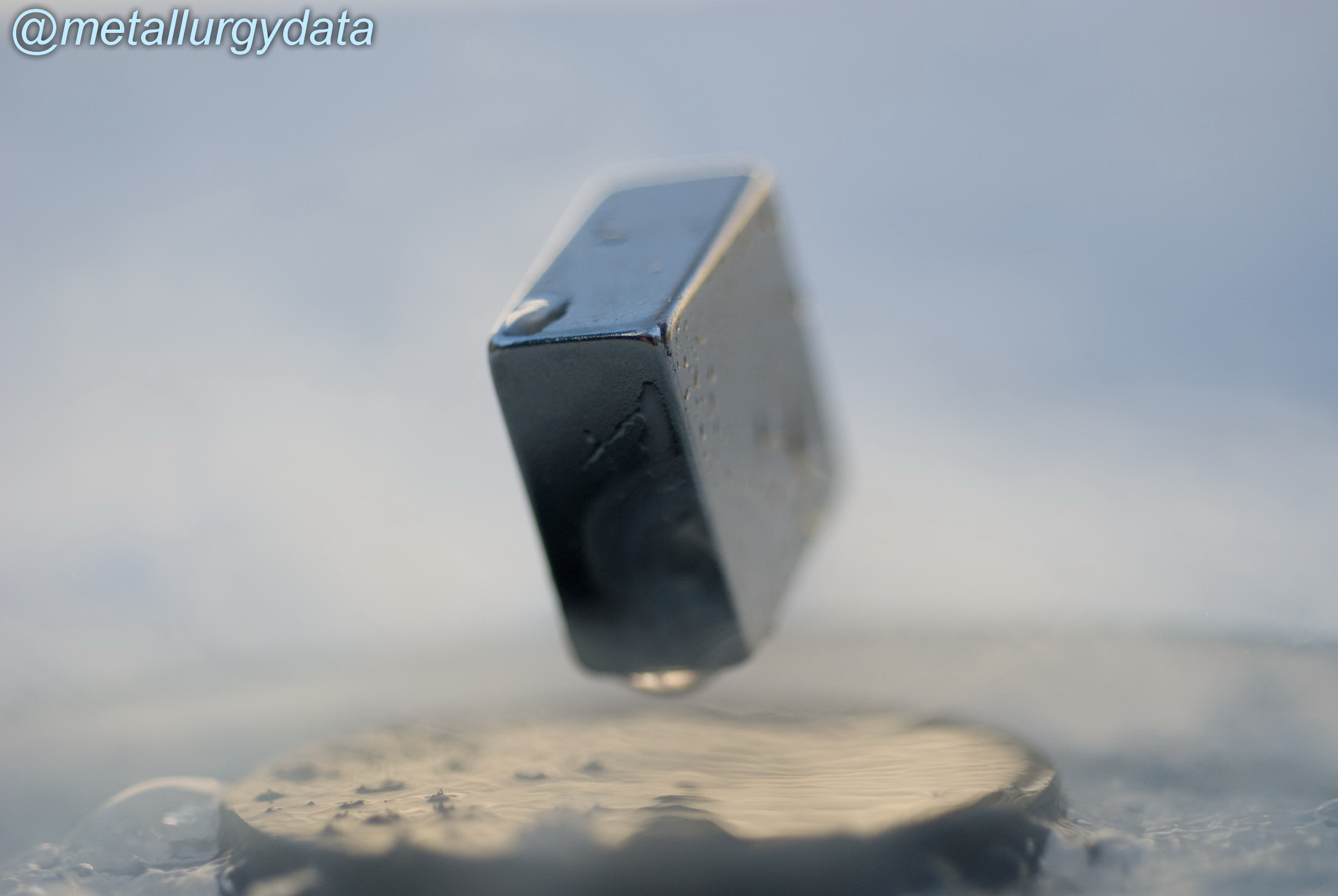 http://s4.picofile.com/file/8287667526/levitation_of_a_magnet_on_top_of_a_superconductor_of_cuprate_type_YBa2Cu3O7_cooled_at_196_C.jpg