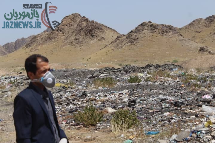 بازدید فرماندار قلعه گنج از محل تخلیه  زباله های شهرداری